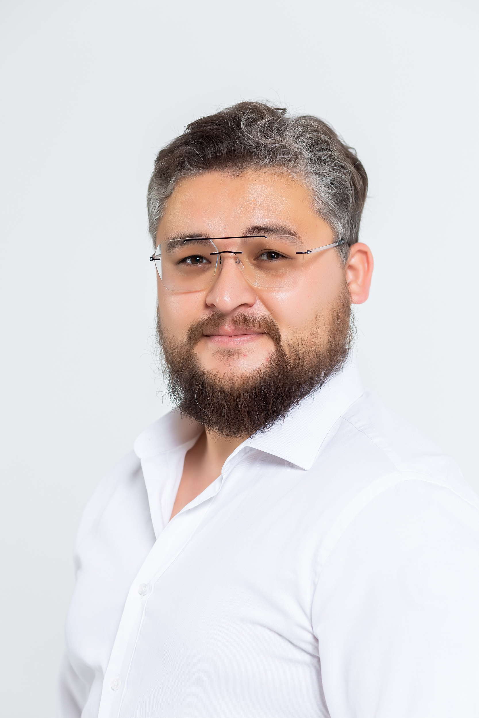 Цай Фархад Валерьевич